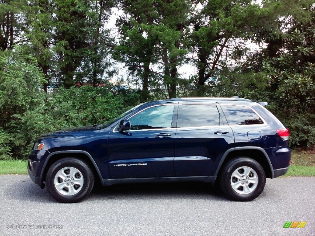 True Blue Pearl Jeep Grand Cherokee