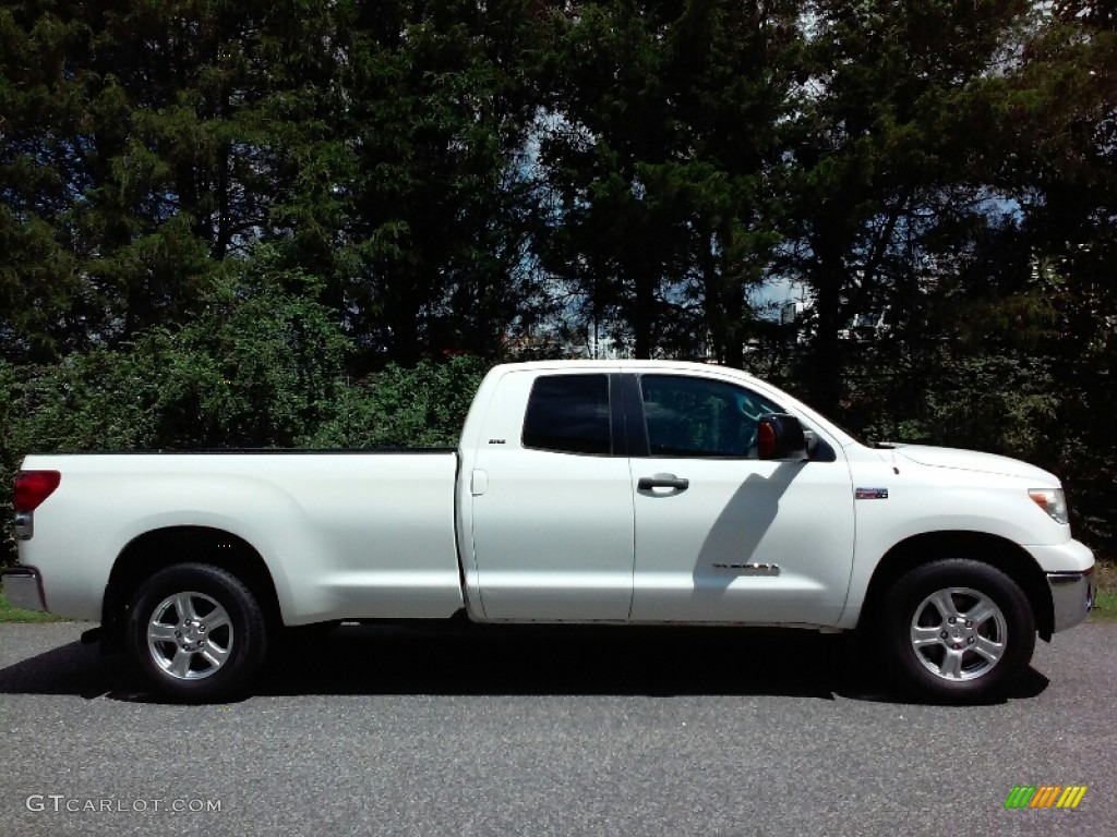 2008 Tundra SR5 Double Cab 4x4 - Super White / Graphite Gray photo #5