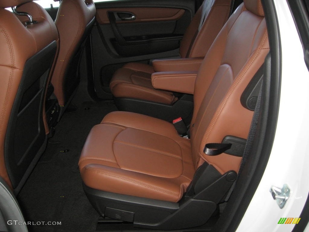 2017 Chevrolet Traverse LT AWD Rear Seat Photo #114977041