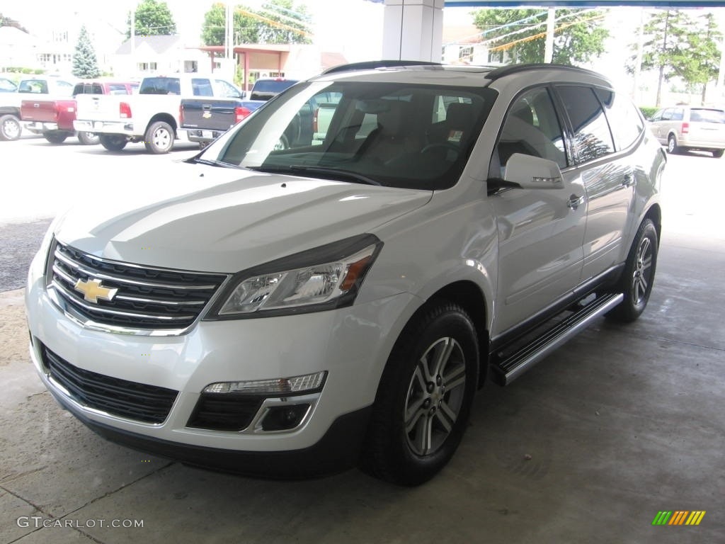 Iridescent Pearl Tricoat 2017 Chevrolet Traverse LT AWD Exterior Photo #114977212