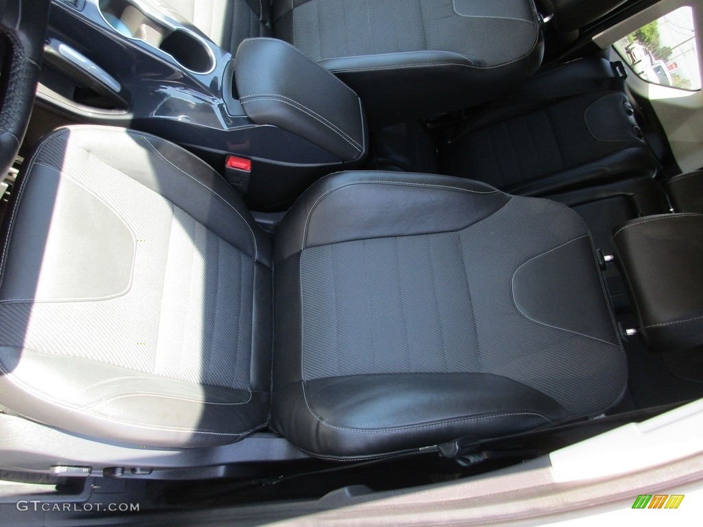 2013 Escape Titanium 2.0L EcoBoost 4WD - Frosted Glass Metallic / Charcoal Black photo #19