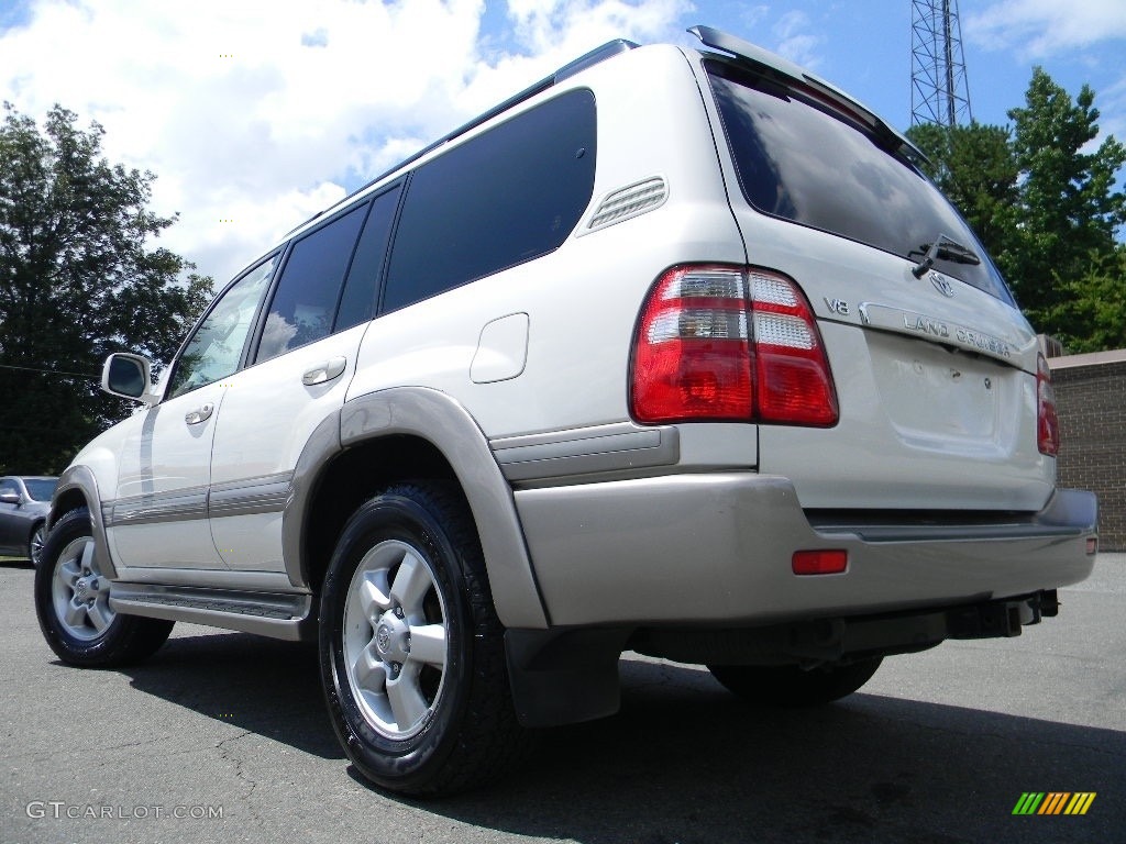 2004 Land Cruiser  - Natural White / Stone photo #8