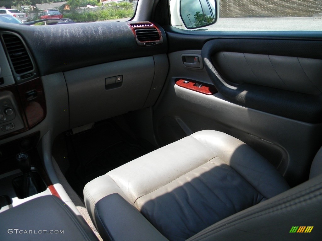 2004 Land Cruiser  - Natural White / Stone photo #14