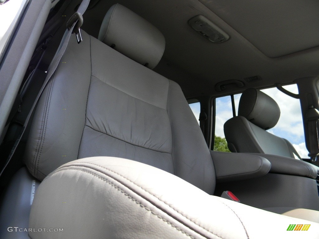 2004 Land Cruiser  - Natural White / Stone photo #22