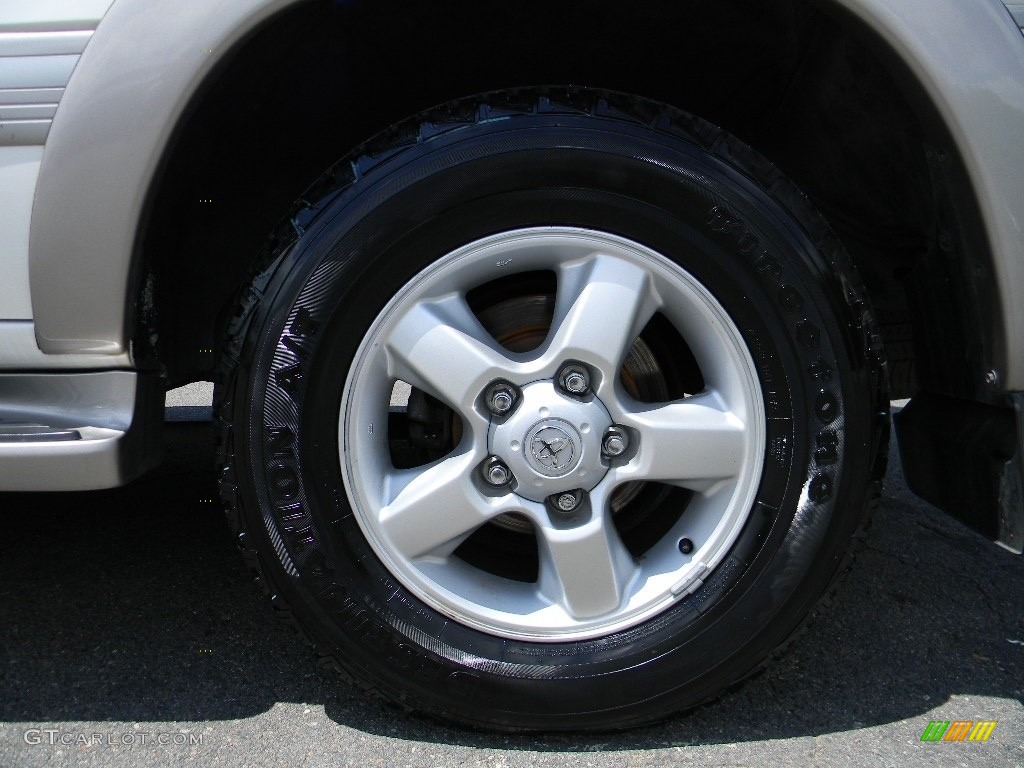 2004 Land Cruiser  - Natural White / Stone photo #26