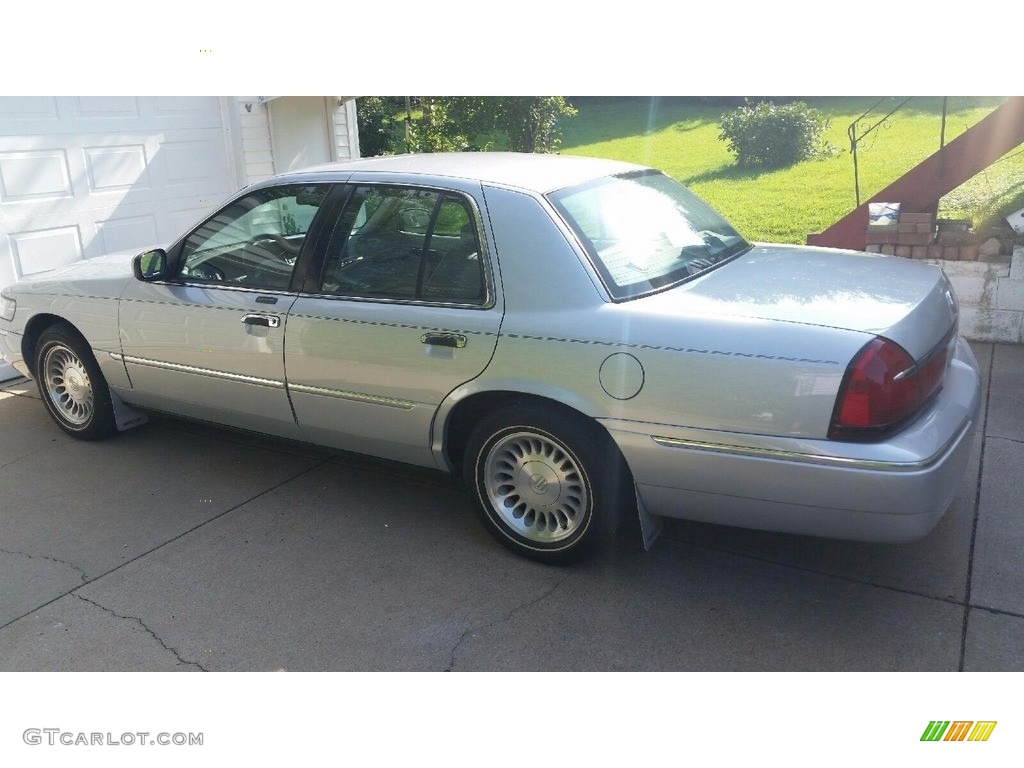 2001 Grand Marquis LS - Silver Frost Metallic / Light Graphite photo #1