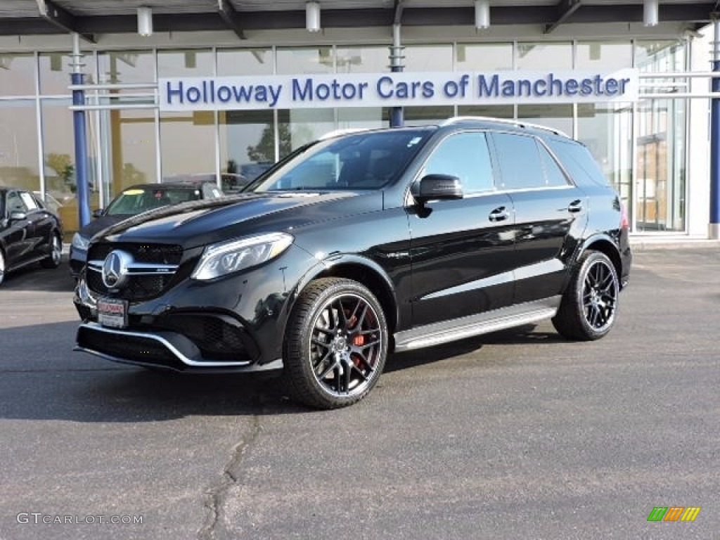 Black Mercedes-Benz GLE