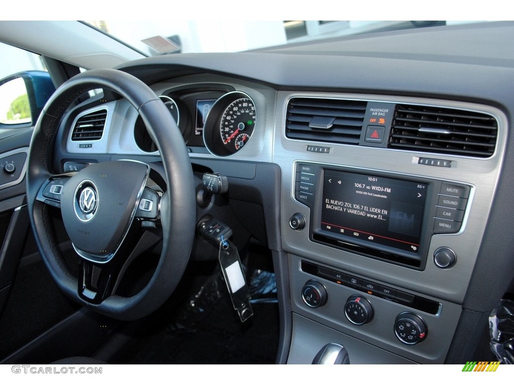 2016 Volkswagen Golf SportWagen 1.8T S Black Dashboard Photo #115002527