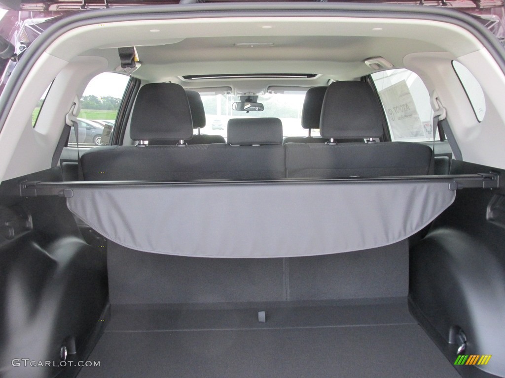 2016 RAV4 XLE - Black Currant Metallic / Black photo #17