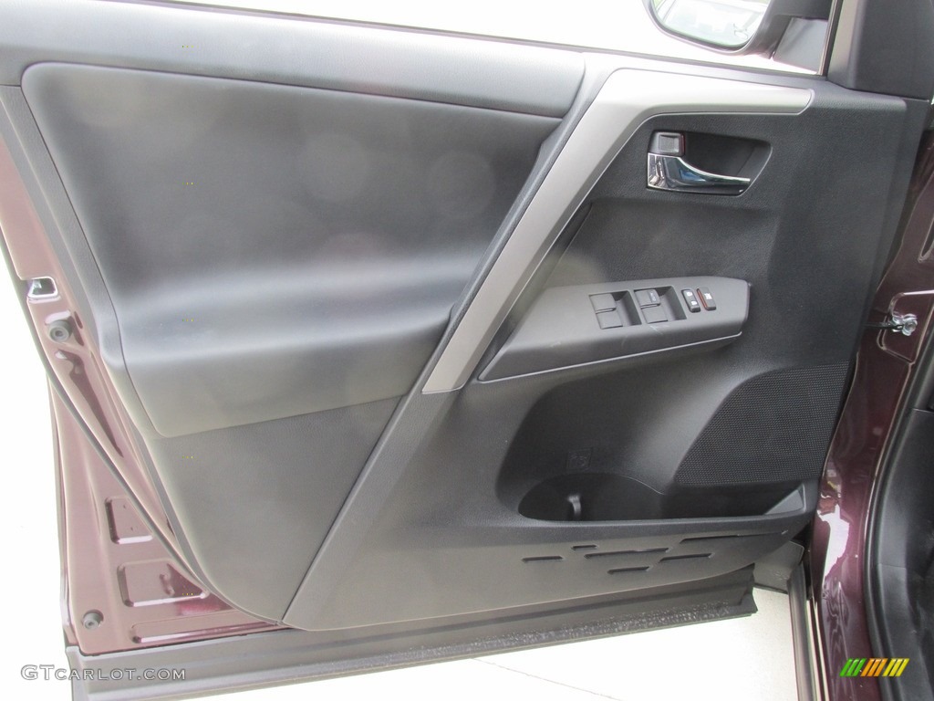 2016 RAV4 XLE - Black Currant Metallic / Black photo #21