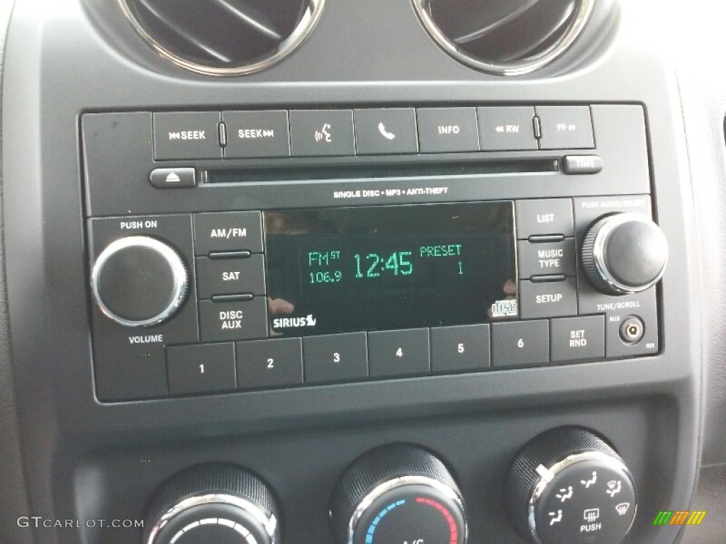 2017 Jeep Compass Sport SE Controls Photo #115017883
