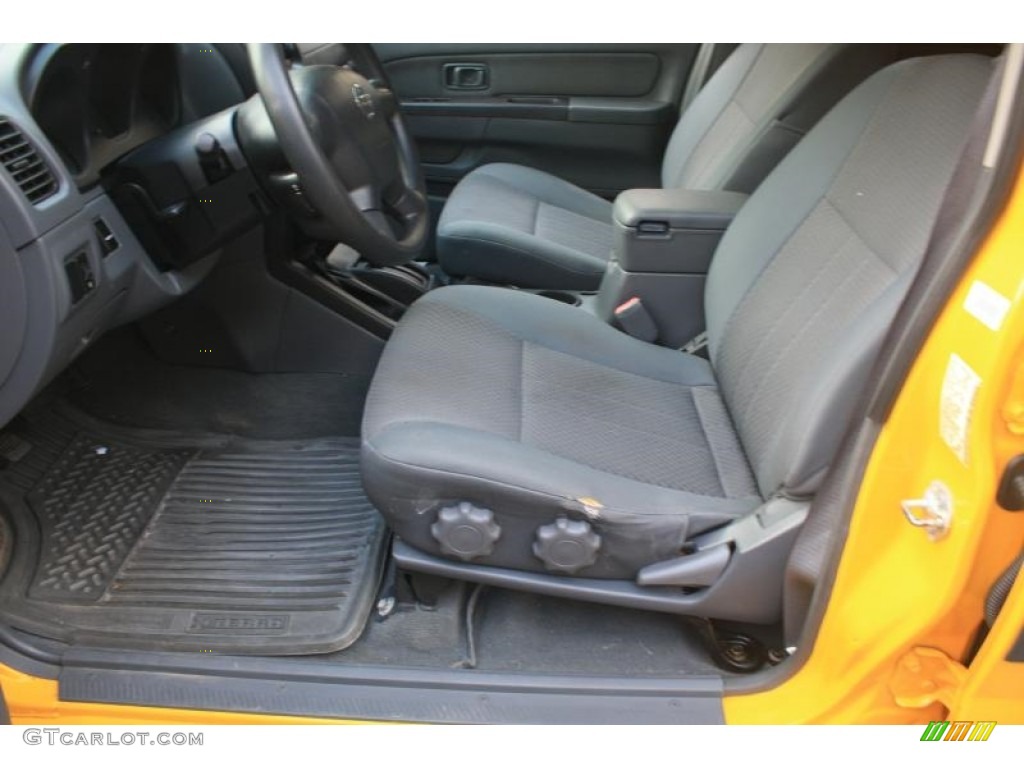 2004 Xterra XE 4x4 - Solar Yellow / Gray photo #21