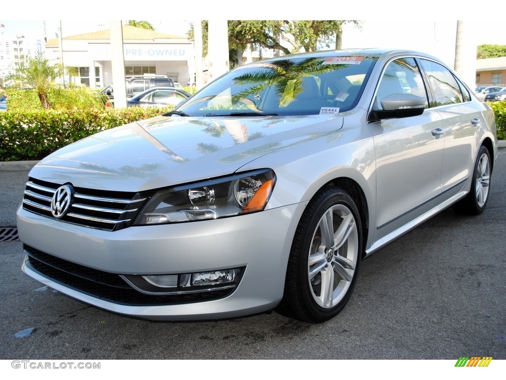 Reflex Silver Metallic 2015 Volkswagen Passat SE Sedan Exterior Photo #115026001