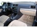 Black Uni - Jetta SE Sedan Photo No. 18