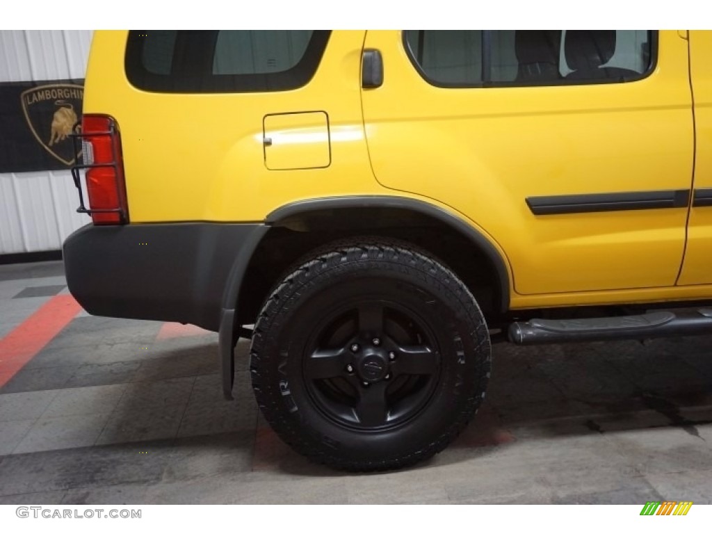 2004 Xterra SE 4x4 - Solar Yellow / Charcoal photo #61