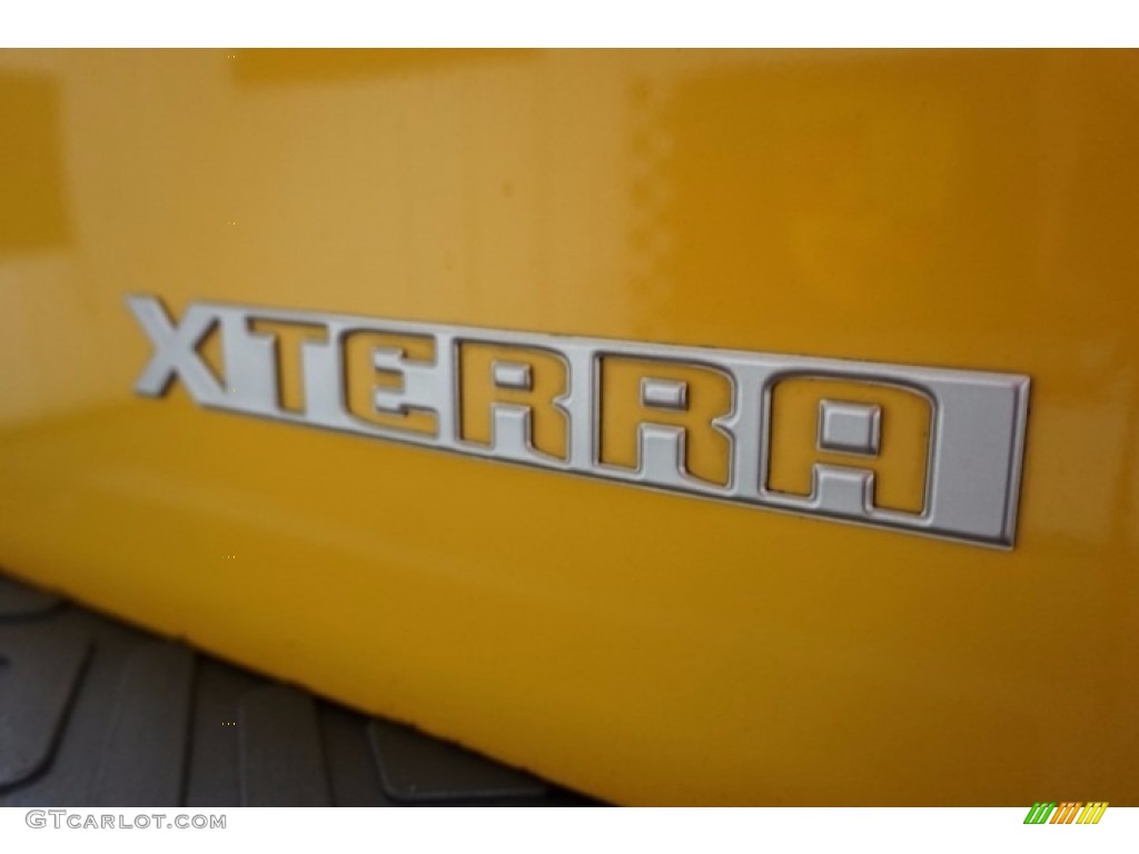 2004 Xterra SE 4x4 - Solar Yellow / Charcoal photo #88
