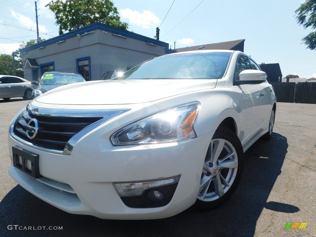 Pearl White Nissan Altima