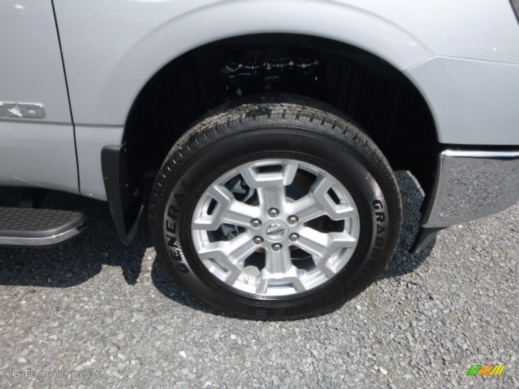 2016 Nissan TITAN XD SV Crew Cab 4x4 Wheel Photos