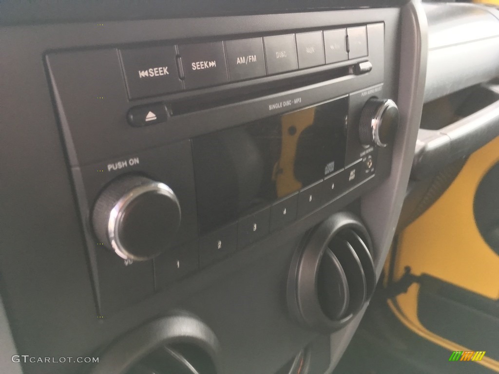 2009 Wrangler X 4x4 - Detonator Yellow / Dark Slate Gray/Medium Slate Gray photo #18