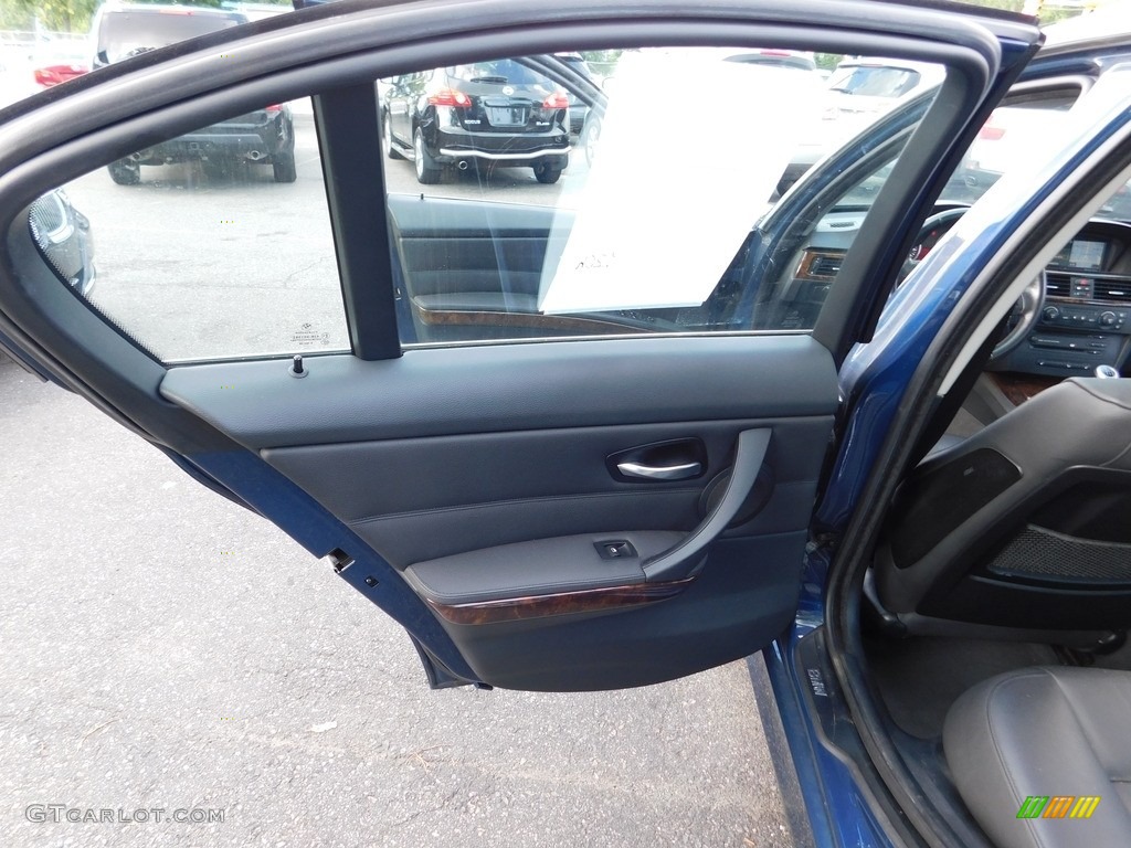 2006 3 Series 330xi Sedan - Monaco Blue Metallic / Terra/Black Dakota Leather photo #16