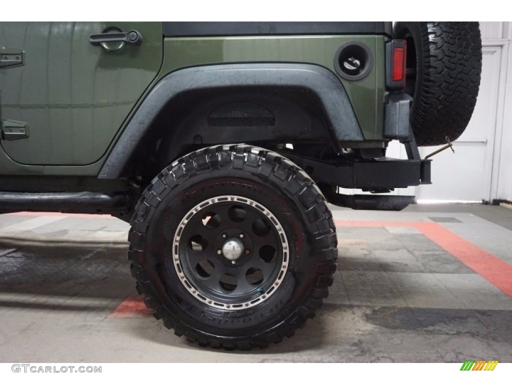 2009 Wrangler Unlimited X 4x4 - Jeep Green Metallic / Dark Slate Gray/Medium Slate Gray photo #67