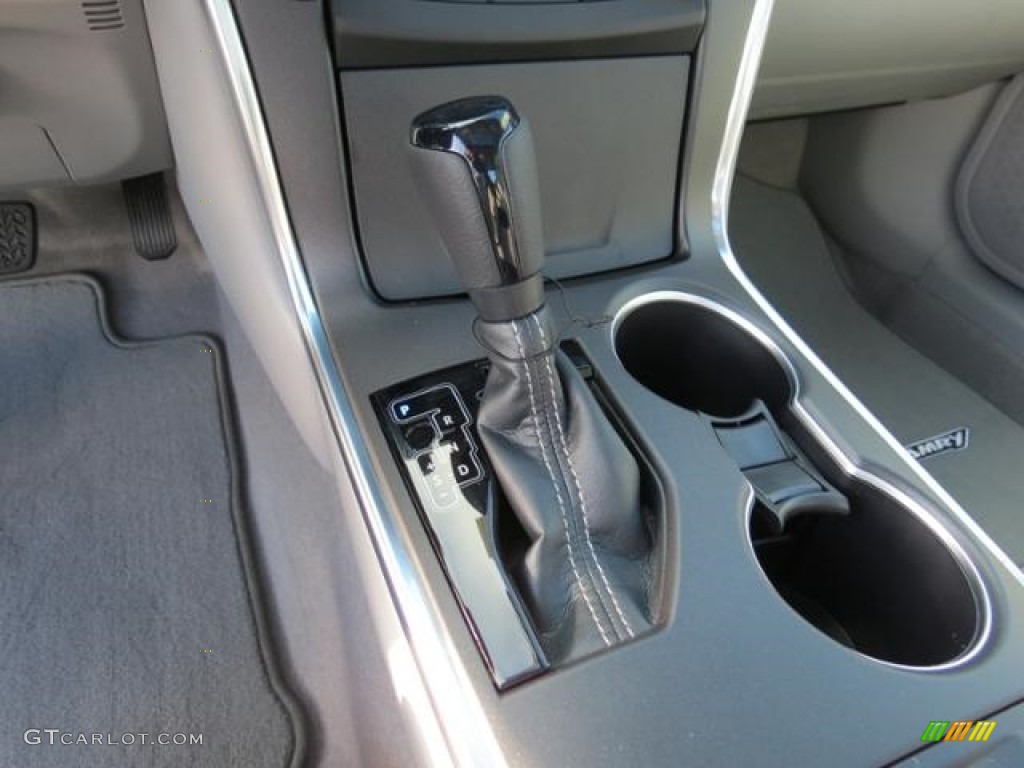 2017 Toyota Camry XLE 6 Speed ECT-i Automatic Transmission Photo #115041632
