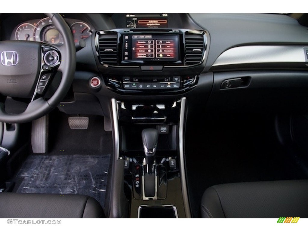 2017 Honda Accord Touring Sedan Black Dashboard Photo #115041755