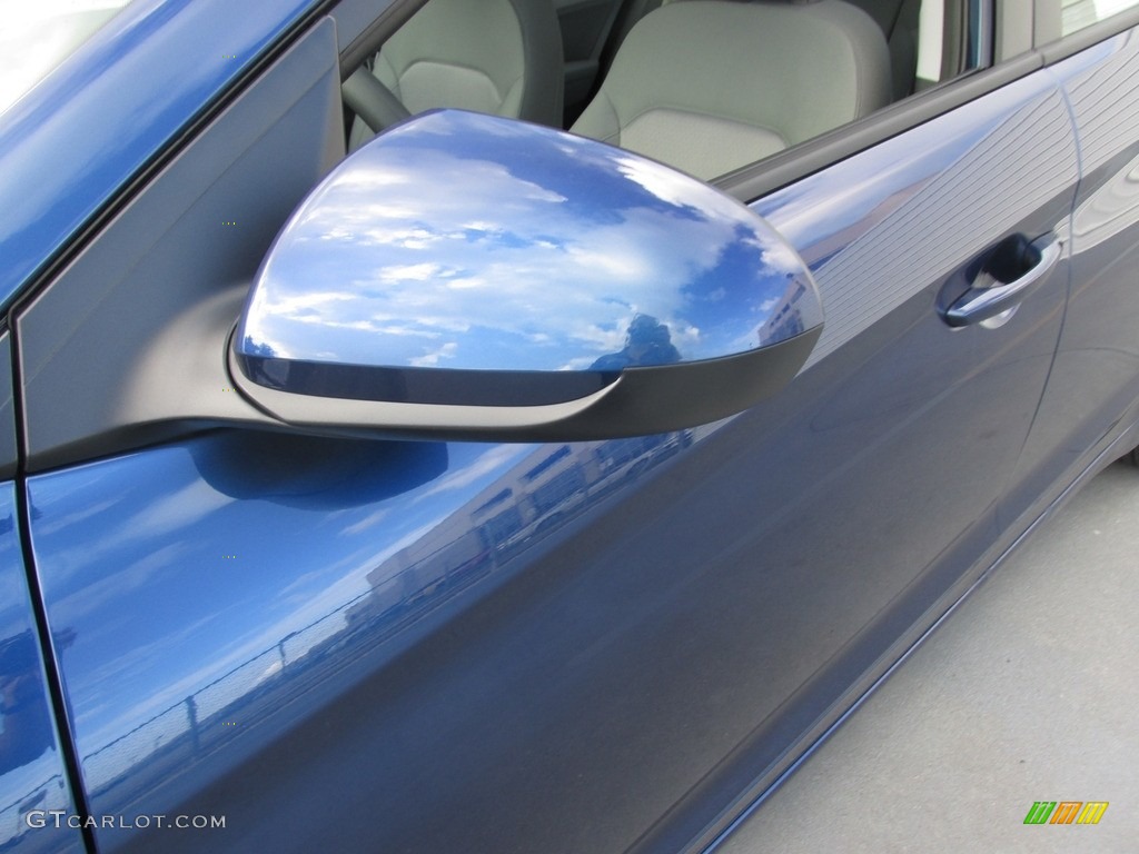 2017 Elantra SE - Lakeside Blue / Gray photo #12