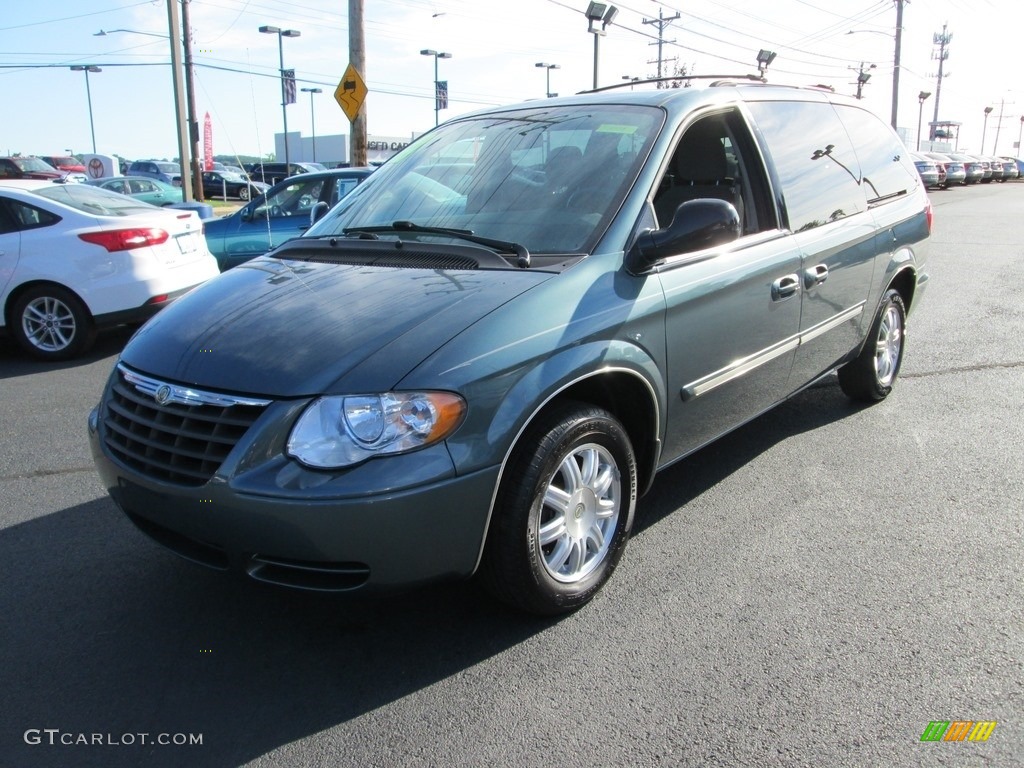 2007 Town & Country Touring - Magnesium Pearl / Medium Slate Gray photo #2