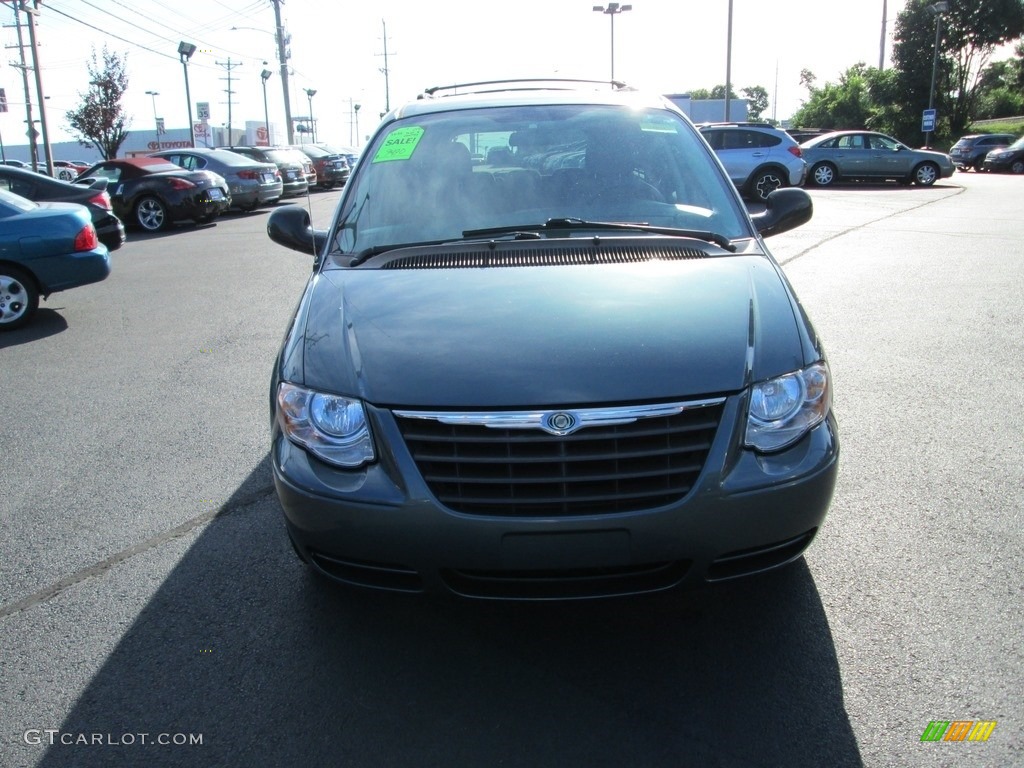 2007 Town & Country Touring - Magnesium Pearl / Medium Slate Gray photo #3