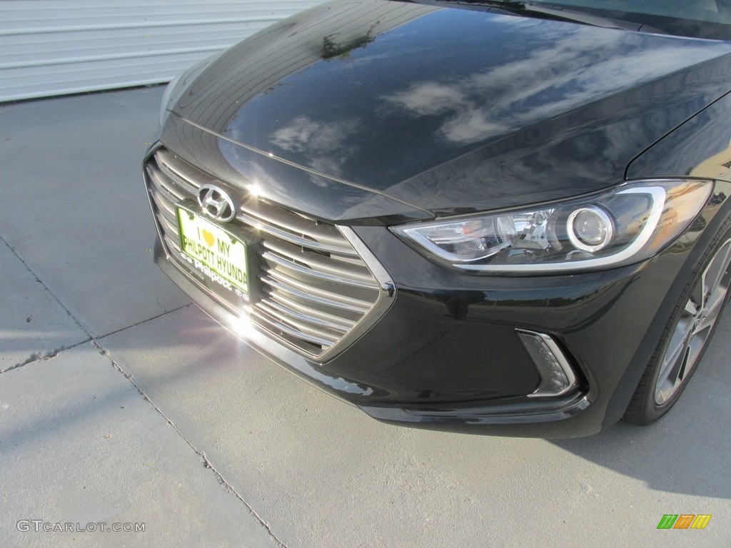2017 Elantra Limited - Black / Black photo #10