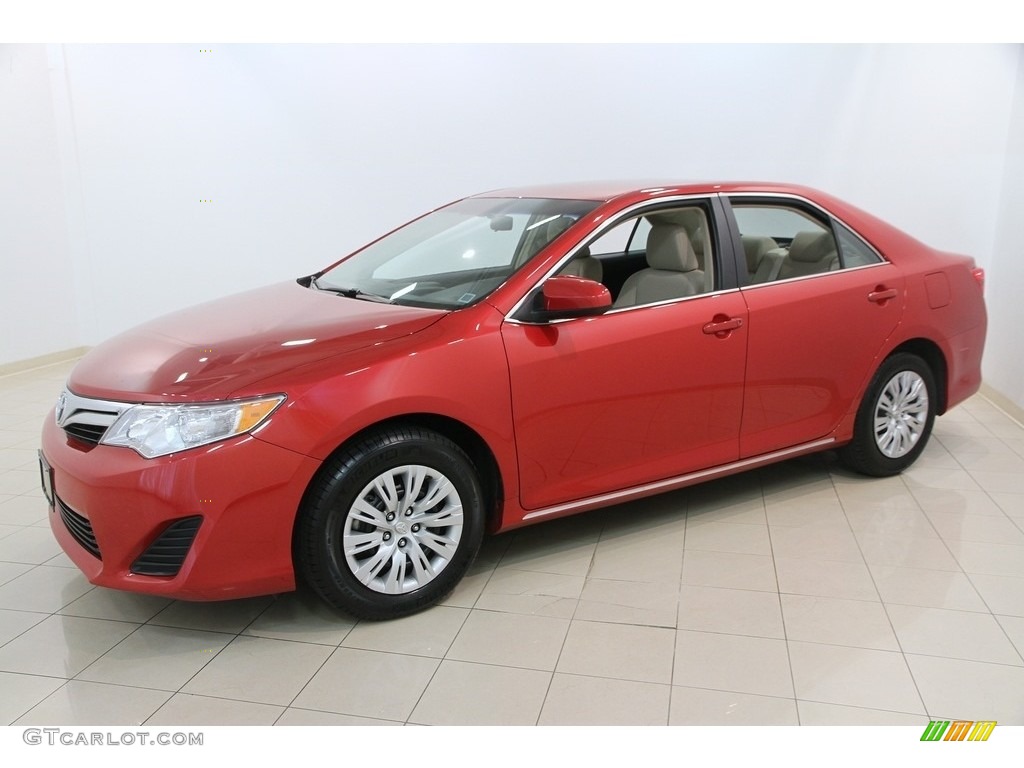 2013 Camry LE - Barcelona Red Metallic / Ivory photo #3