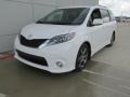 2016 Super White Toyota Sienna SE  photo #7