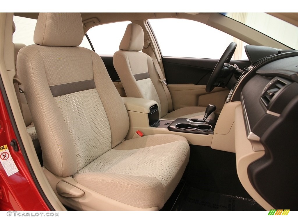 2013 Camry LE - Barcelona Red Metallic / Ivory photo #19