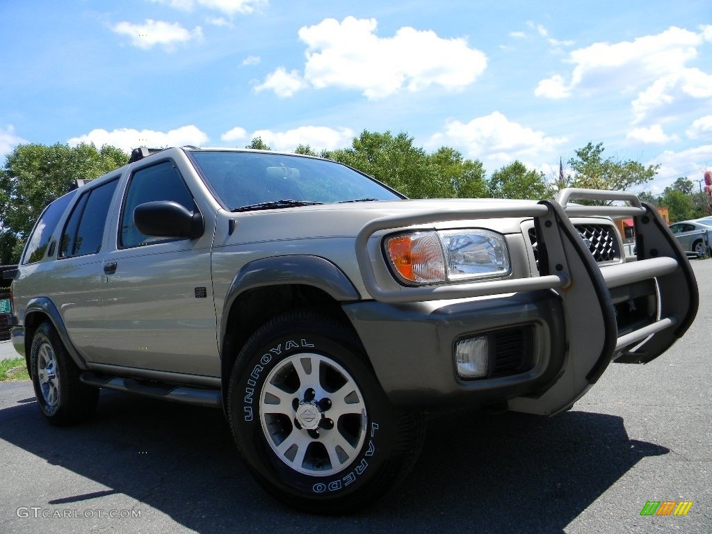 1999 Pathfinder XE 4x4 - Sahara Beige Metallic / Gray photo #2