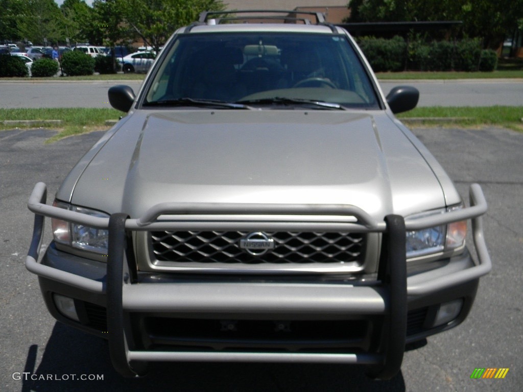 1999 Pathfinder XE 4x4 - Sahara Beige Metallic / Gray photo #5