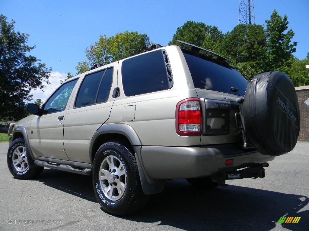 1999 Pathfinder XE 4x4 - Sahara Beige Metallic / Gray photo #8