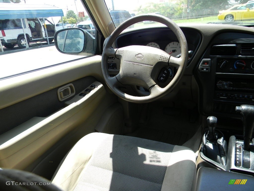 1999 Pathfinder XE 4x4 - Sahara Beige Metallic / Gray photo #12