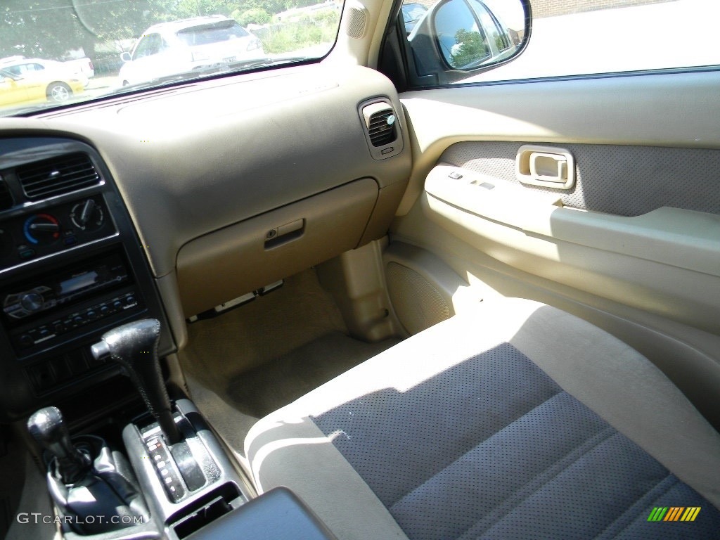 1999 Pathfinder XE 4x4 - Sahara Beige Metallic / Gray photo #14