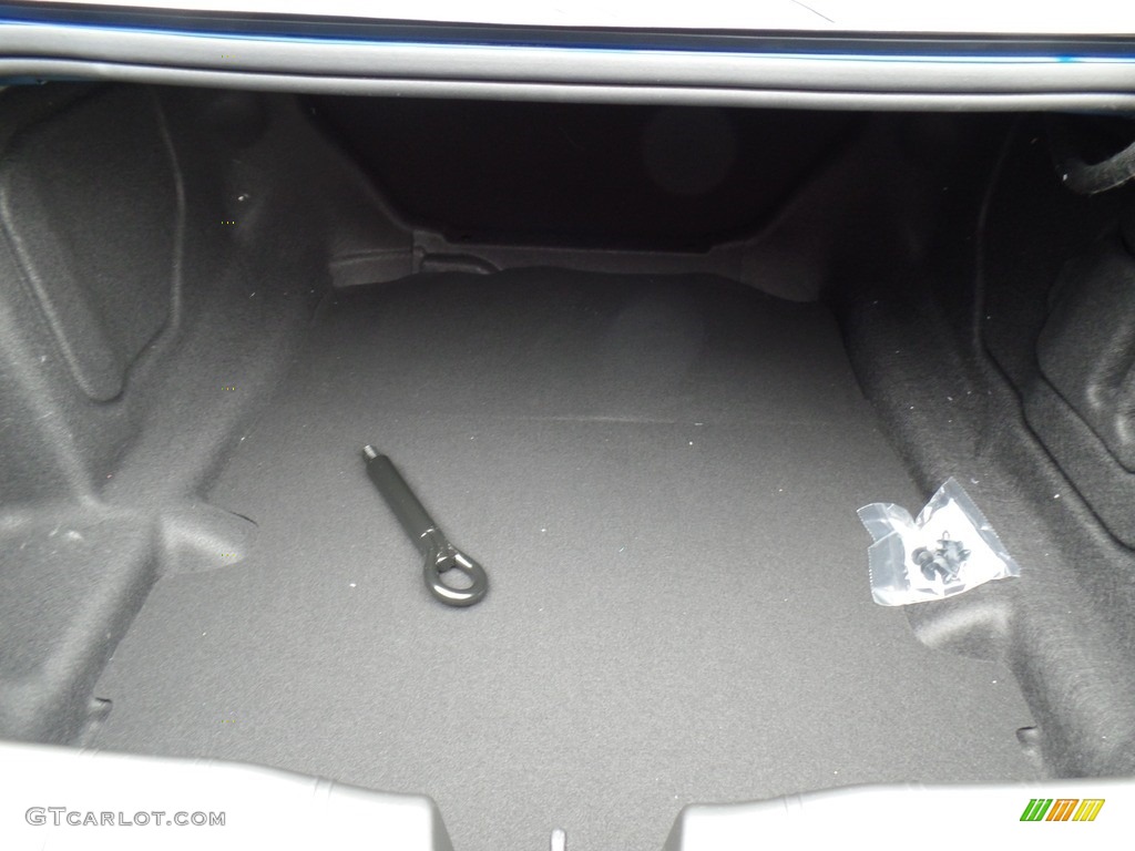 2017 Chevrolet Camaro LT Coupe Trunk Photos