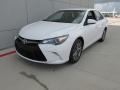 Super White - Camry SE Photo No. 7