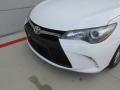 Super White - Camry SE Photo No. 10