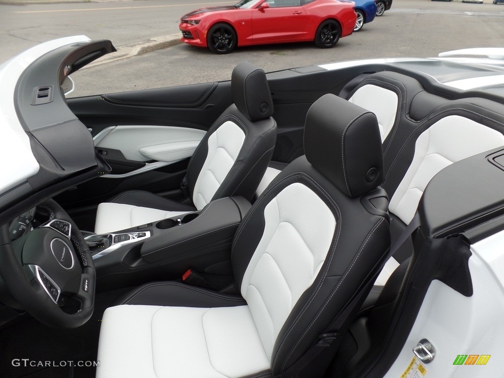 Ceramic White Interior 2017 Chevrolet Camaro LT Convertible Photo #115062631