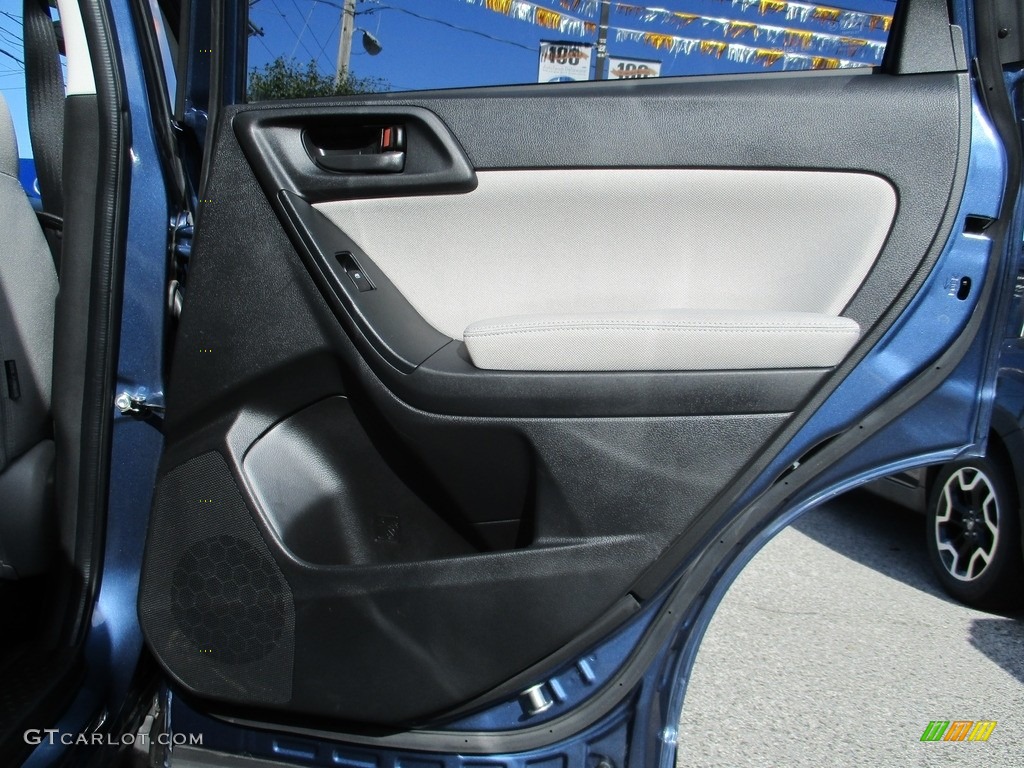2014 Forester 2.5i Premium - Marine Blue Pearl / Black photo #31