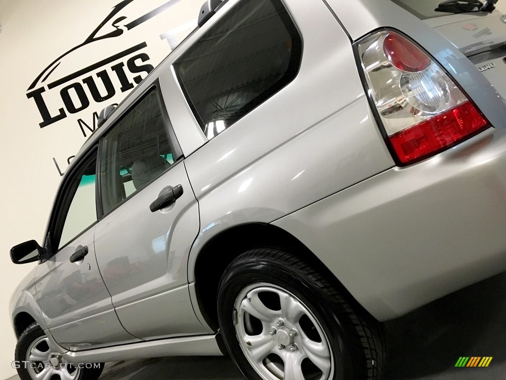 2007 Forester 2.5 X - Crystal Gray Metallic / Graphite Gray photo #24