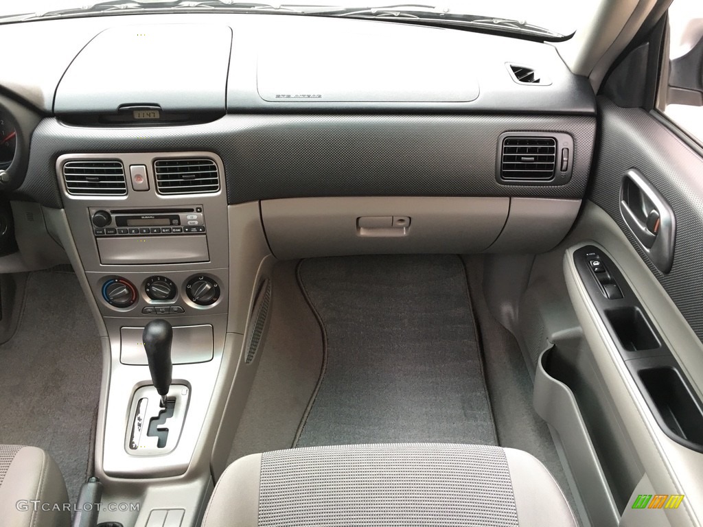 2007 Forester 2.5 X - Crystal Gray Metallic / Graphite Gray photo #48