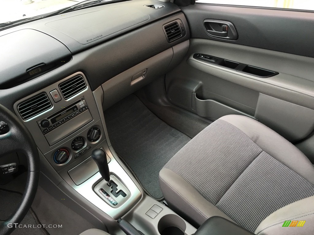 2007 Forester 2.5 X - Crystal Gray Metallic / Graphite Gray photo #50