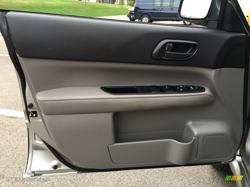 2007 Forester 2.5 X - Crystal Gray Metallic / Graphite Gray photo #68
