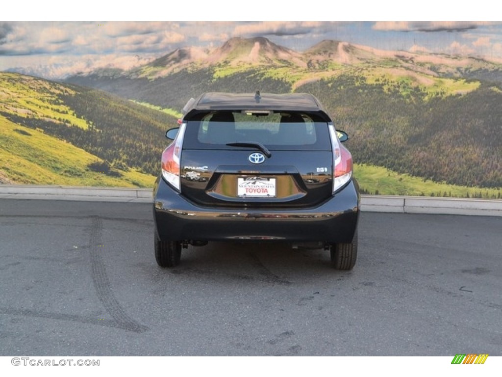 2016 Prius c Two - Black Sand Pearl / Black photo #4