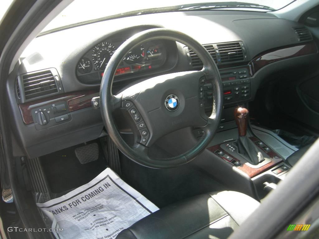 2004 3 Series 325xi Sedan - Jet Black / Black photo #6